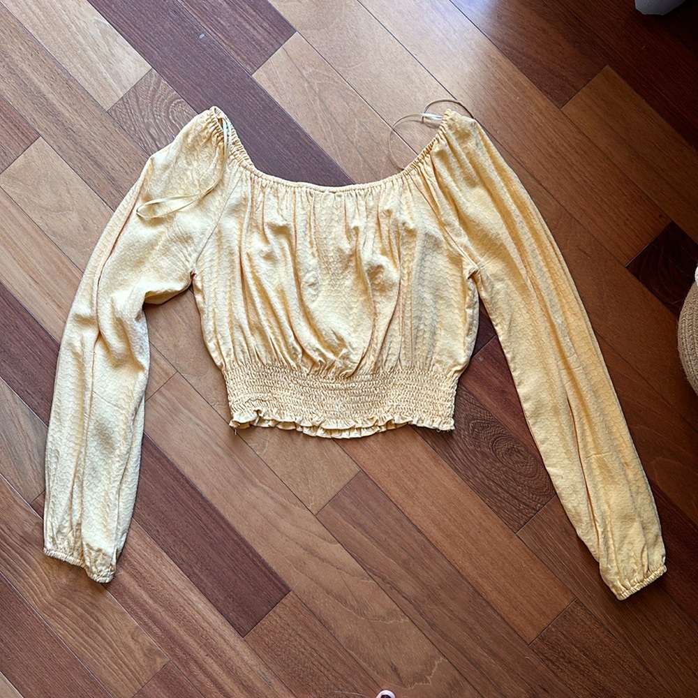 Sadie and Sage Yellow Off the Shoulder Crop Top, size small - Picture 6 of 10